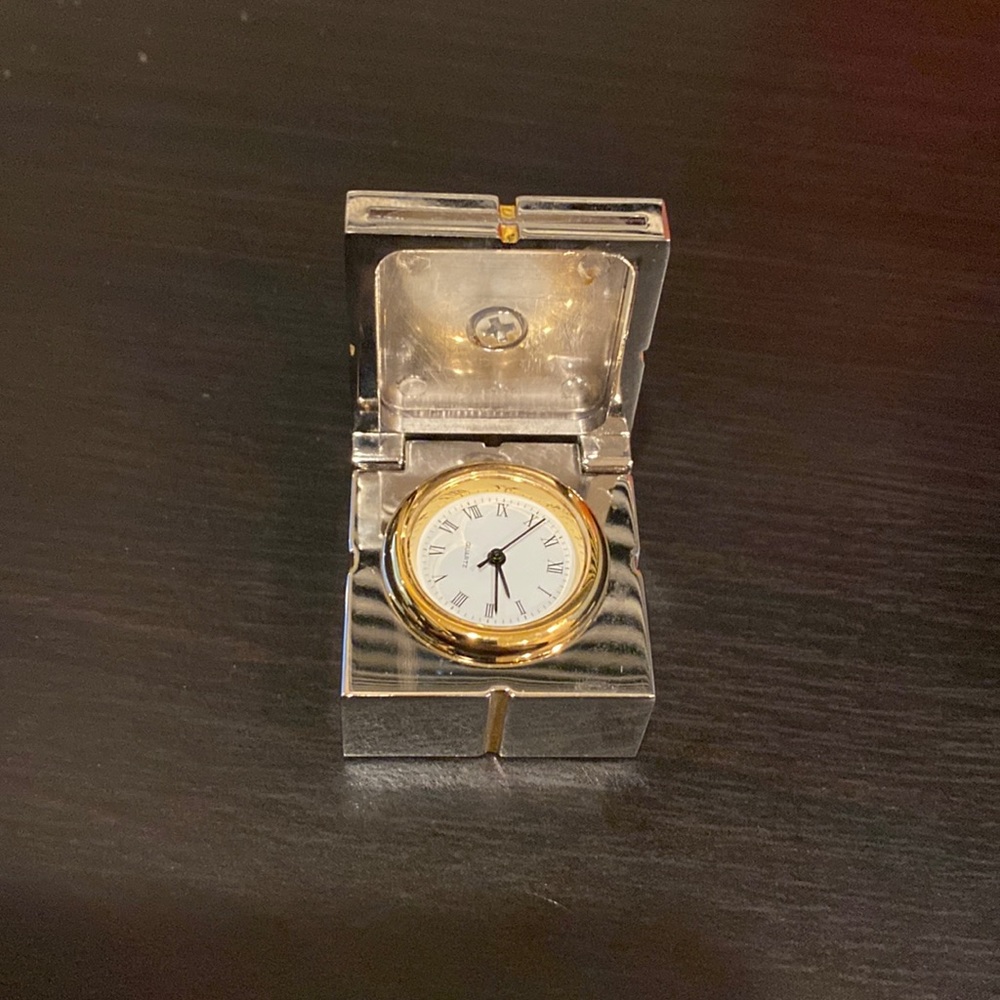 Vintage Classe gift box styled silver & gold toned quartz clock & picture frame